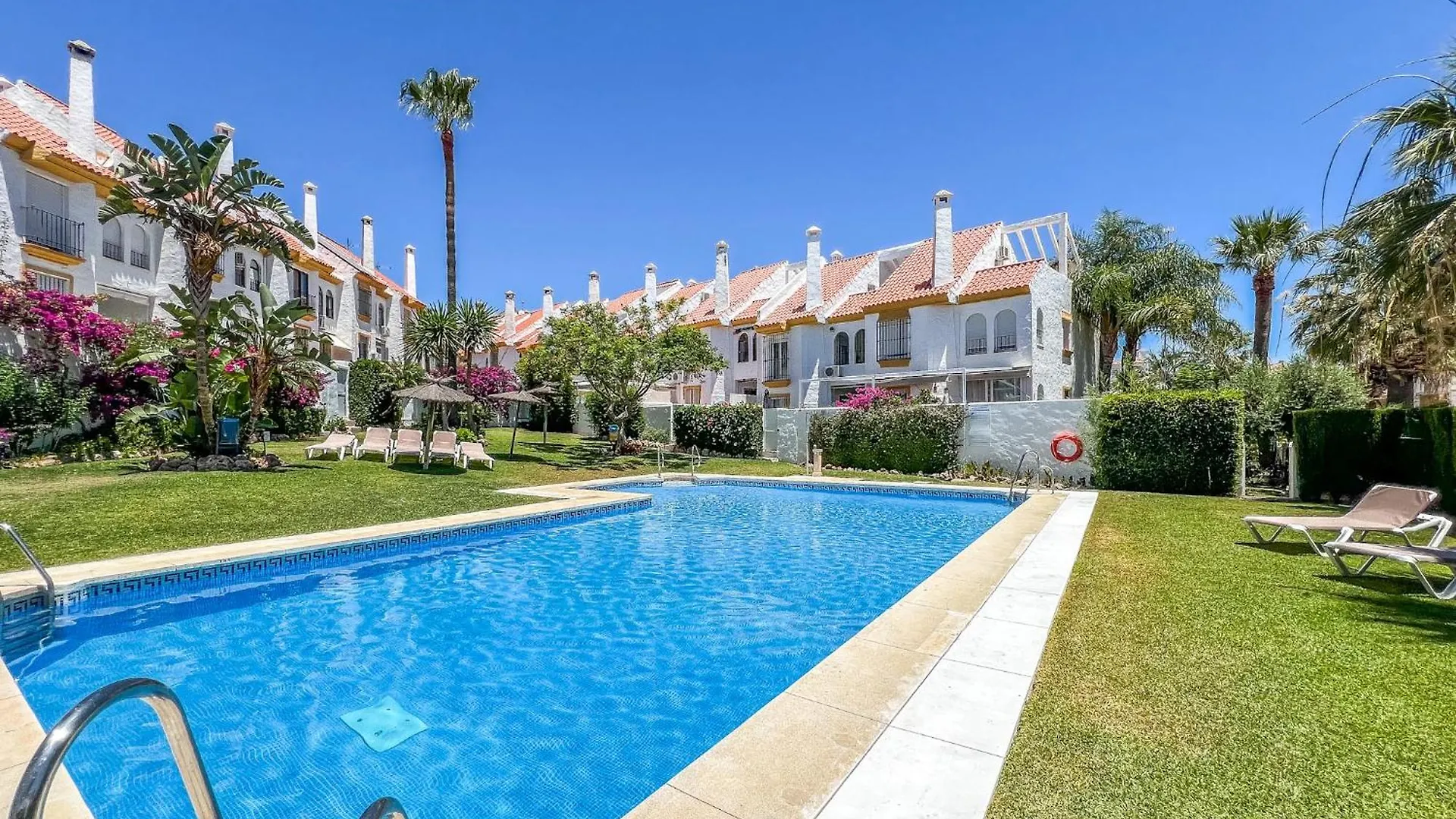 Hanami Casa Principe Felipe Estepona