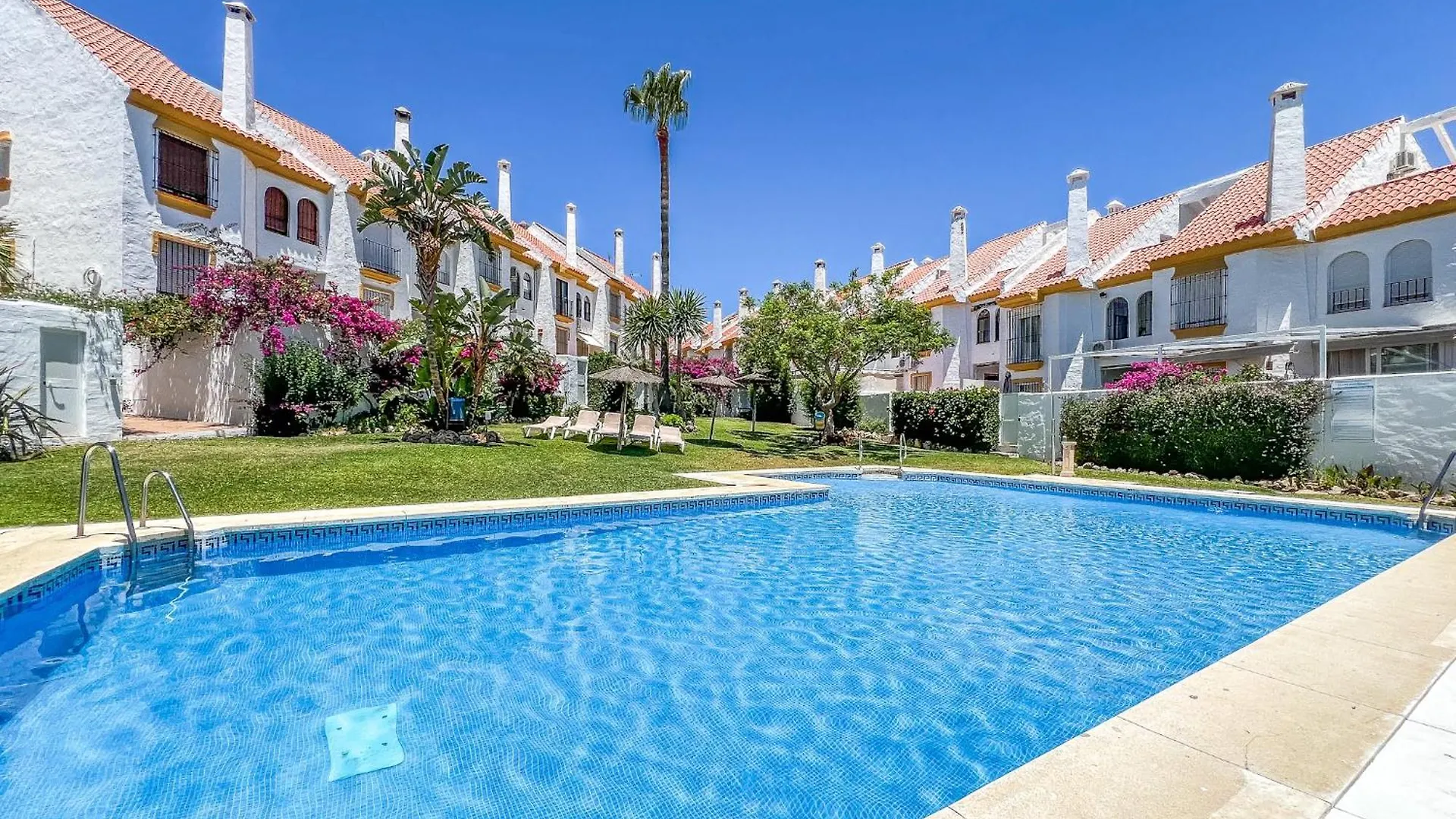 Hanami Casa Principe Felipe Estepona Holiday home